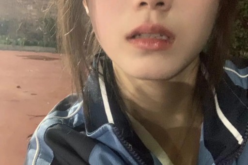 百万粉丝女网红晒捐款1047万截图并回应：两位粉丝捐出1千万个人捐了47万