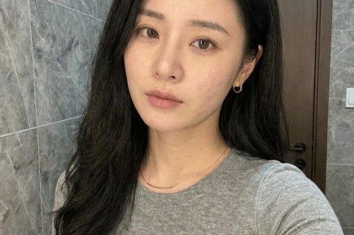 只造势、不担责财经网红“割韭菜”不能股民买单 黄河时评